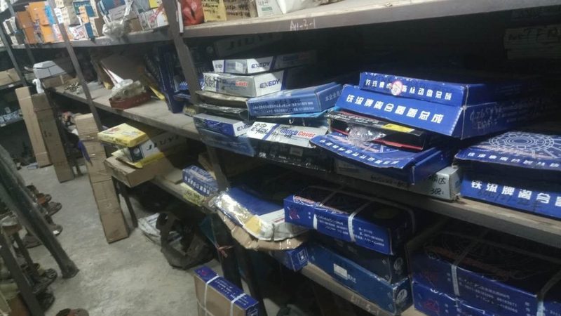 刹车片刹车距离对比：揭秘影响刹车性能的关键因素